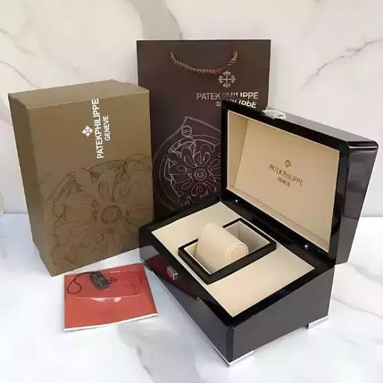 5740 Nautilus Automatic Nautilus 40 mm + Kutu