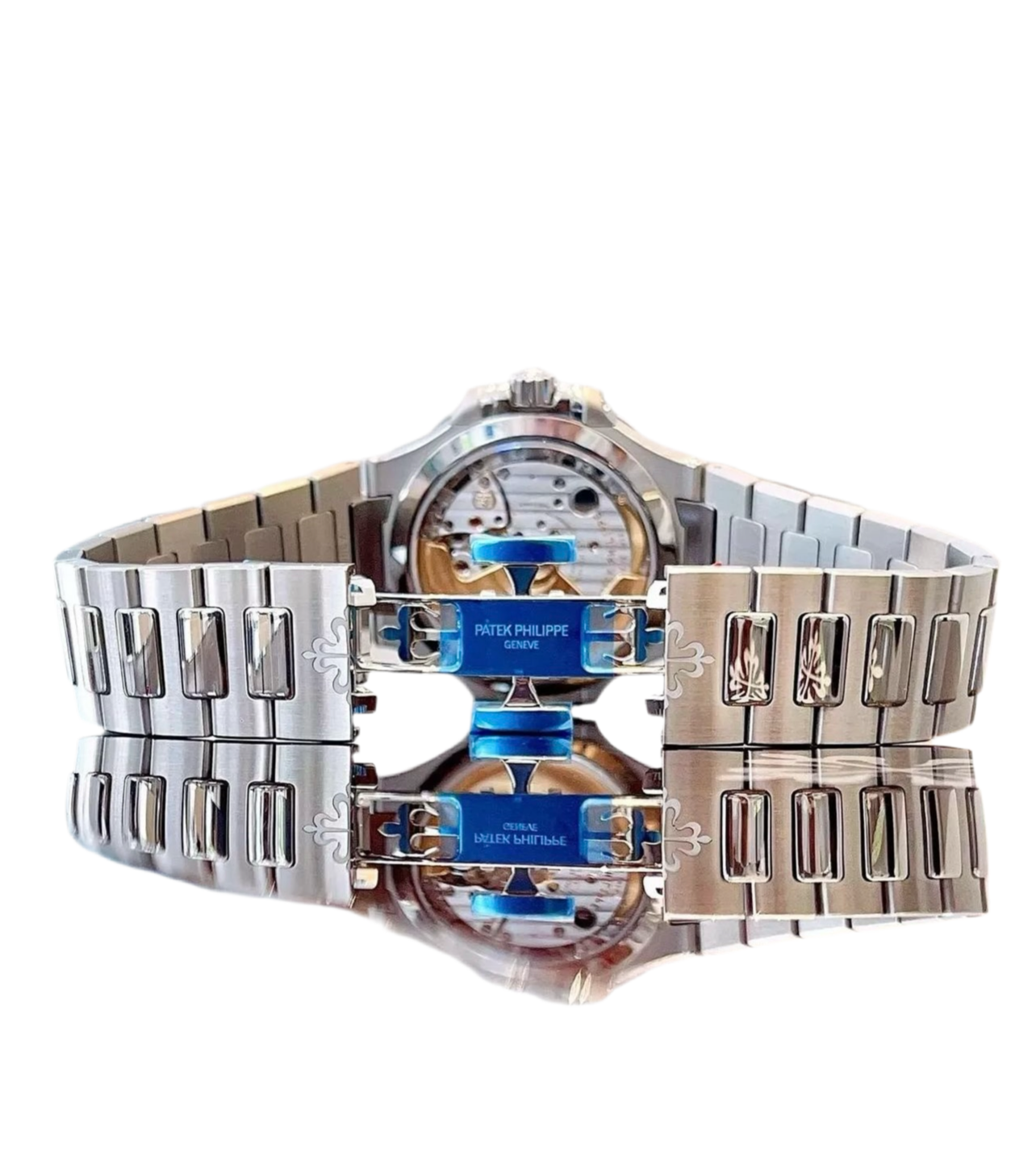 5740 Nautilus  Automatic Nautilus 40 mm + Kutu